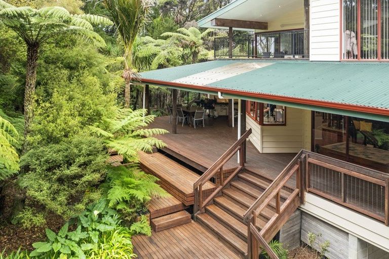 Photo of property in 145 Upper Harbour Drive, Greenhithe, Auckland, 0632