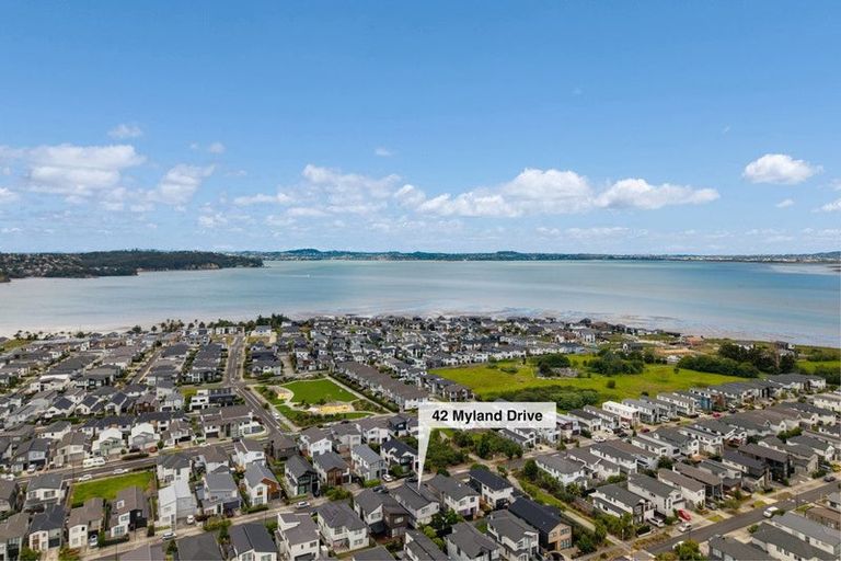Photo of property in 42 Myland Drive, Hobsonville, Auckland, 0616