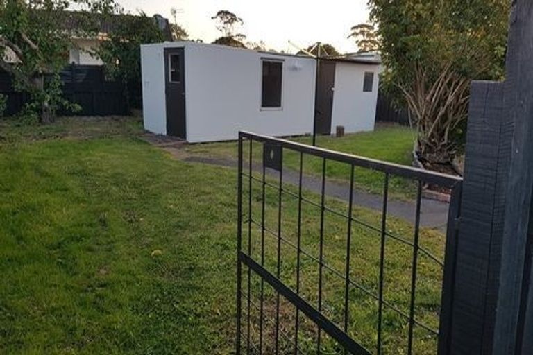 Photo of property in 48 Sharland Avenue, Manurewa, Auckland, 2102