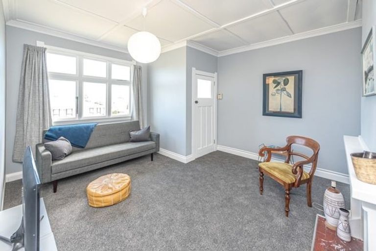 Photo of property in 32 Aotea Street, Castlecliff, Whanganui, 4501