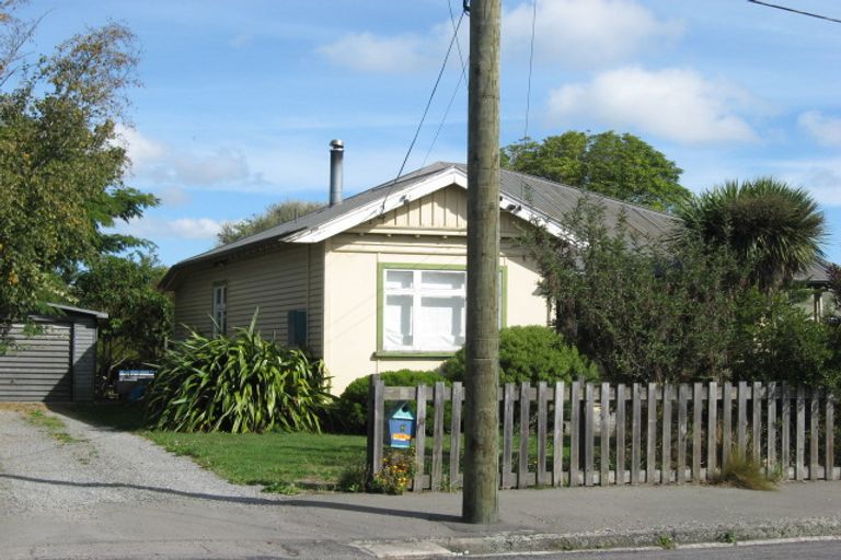 Photo of property in 8 Laurence Street, Waltham, Christchurch, 8011