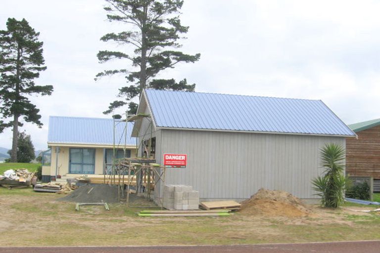 Photo of property in 175 Kowhai Avenue, Matarangi, Whitianga, 3592