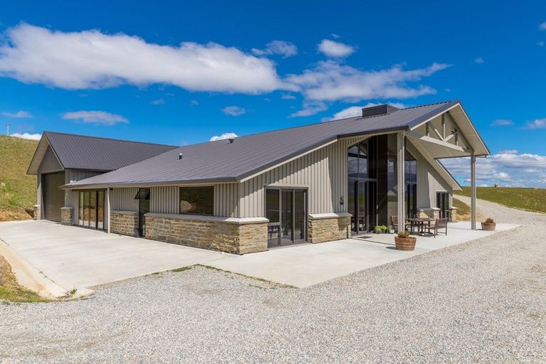 Photo of property in 211 Mcarthur Road, Springvale, Alexandra, 9391