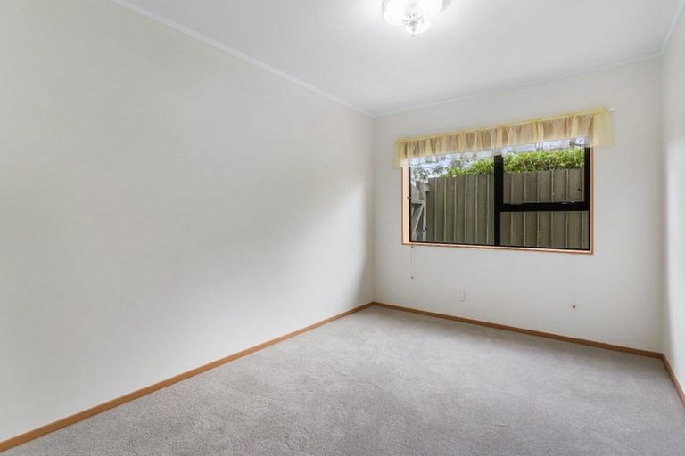Photo of property in 94 Onetaunga Road, Chatswood, Auckland, 0626