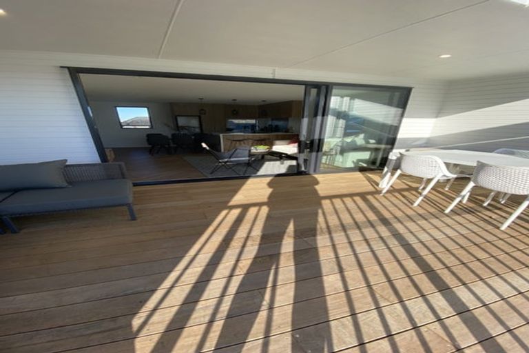 Photo of property in 2/11 Lewis Road, Pakuranga, Auckland, 2010