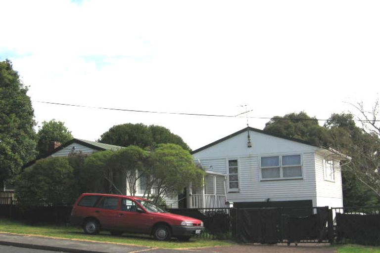 Photo of property in 54 Verbena Road, Birkdale, Auckland, 0626