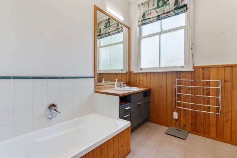 Photo of property in 218 High Street South, Carterton, 5713