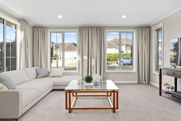 Photo of property in 38 Madison Terrace, Silverdale, 0932