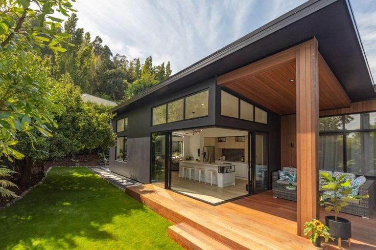 Photo of property in 103 Bowenvale Avenue, Cashmere, Christchurch, 8022