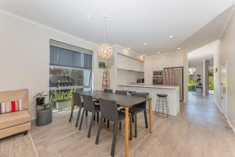 Photo of property in 52 Bomb Point Drive, Hobsonville, Auckland, 0616