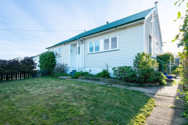Photo of property in 37 Puketai Street, Andersons Bay, Dunedin, 9013