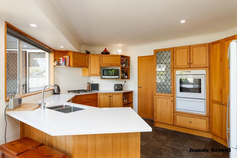 Photo of property in 76b Albert Street, Palmerston North, 4414