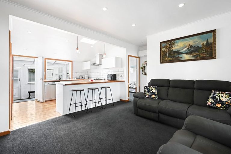 Photo of property in 33 Claude Street, Fairfield, Hamilton, 3214