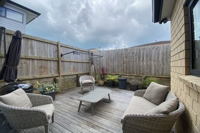 Photo of property in 1c Cromdale Avenue, Howick, Auckland, 2010