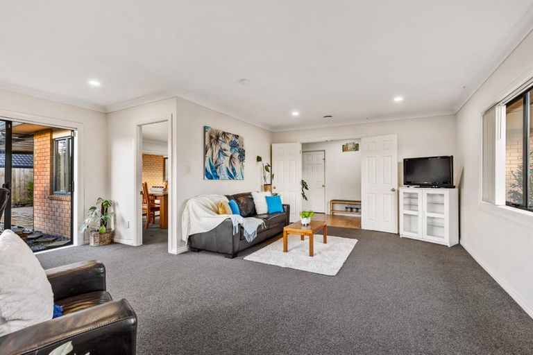 Photo of property in 51 Semillon Avenue, Henderson, Auckland, 0612