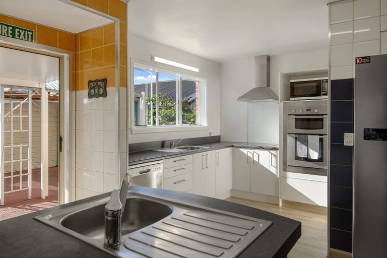 Photo of property in 76 Sawyers Arms Road, Northcote, Christchurch, 8052