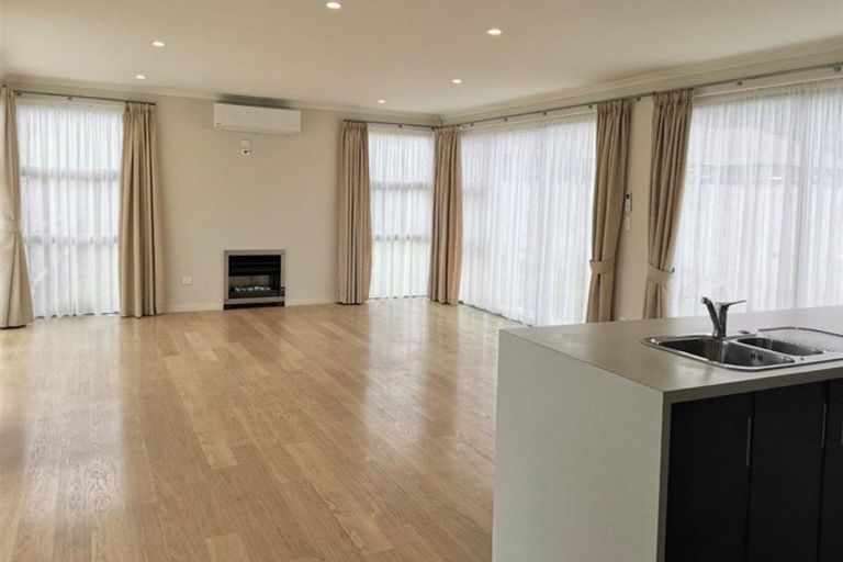 Photo of property in 33 Karo Street, Ruakaka, 0116