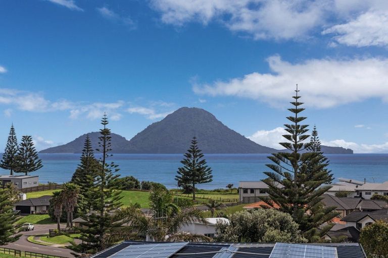 Photo of property in 11 Island View Heights, Coastlands, Whakatane, 3120
