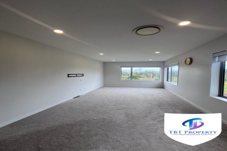 Photo of property in 14 Irongate Avenue, Ranui, Auckland, 0612