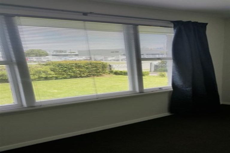 Photo of property in 10a Epsom Road, Sockburn, Christchurch, 8042