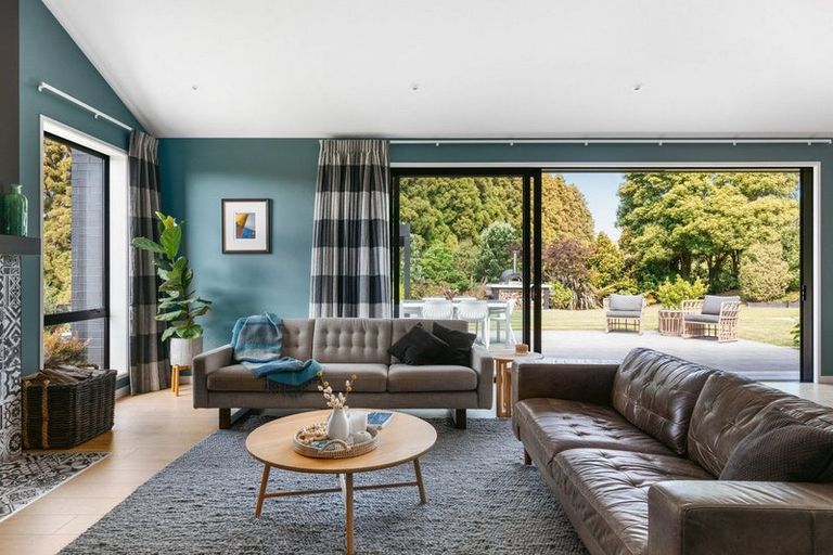 Photo of property in 1 Summerhill Drive, Papamoa, Te Puke, 3187