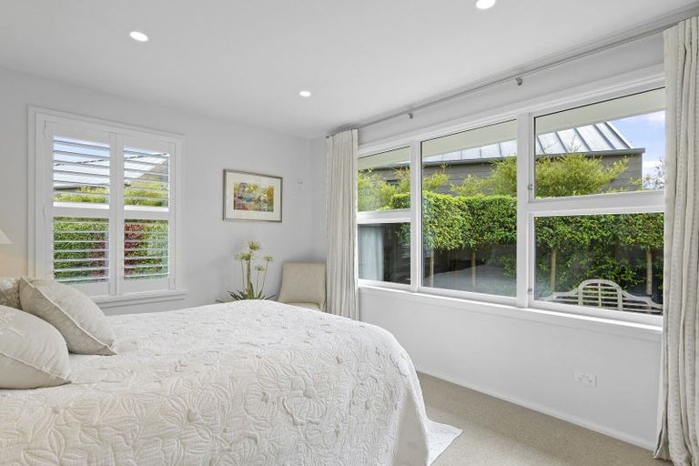 Photo of property in 56 Garden Road, Merivale, Christchurch, 8014