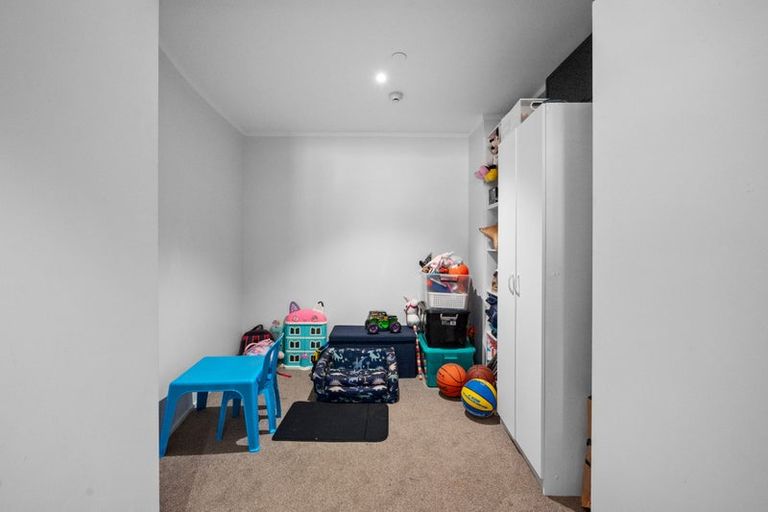 Photo of property in 13a/30 Westward Ho, Glen Eden, Auckland, 0602