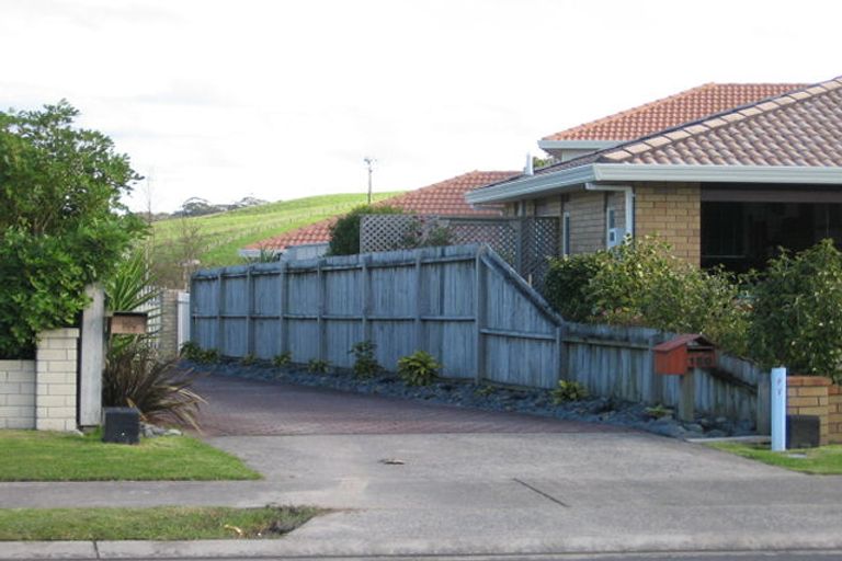 Photo of property in 158 Lakeside Drive, Orewa, 0931