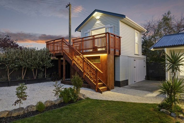 Photo of property in 87 Saint Andrews Hill Road, Mount Pleasant, Christchurch, 8081