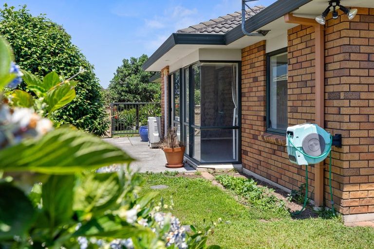 Photo of property in 24 Evansbel Place, Papamoa Beach, Papamoa, 3118