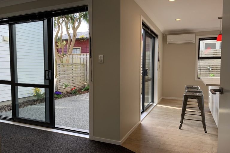 Photo of property in 35 Nairn Street, Mount Cook, Wellington, 6011