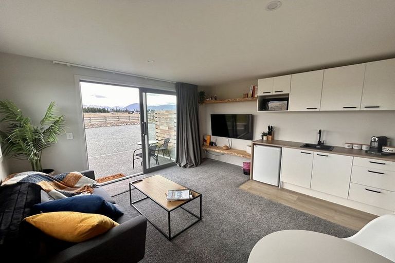 Photo of property in 21 Peak Drive, Twizel, 7901