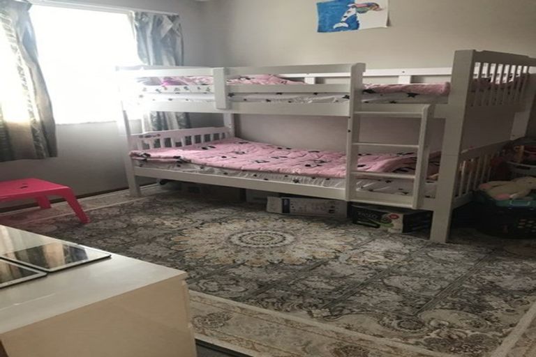 Photo of property in 2/53 Pakuranga Road, Pakuranga, Auckland, 2010