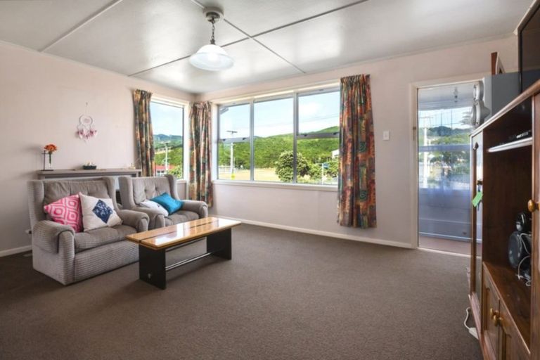 Photo of property in 45 Piko Street, Titahi Bay, Porirua, 5022