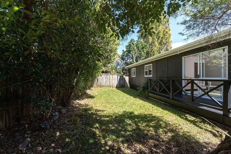 Photo of property in 22a Lyford Crescent, Sunnynook, Auckland, 0620