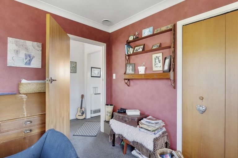 Photo of property in 16 Kingsley Street, St Andrews, Hamilton, 3200