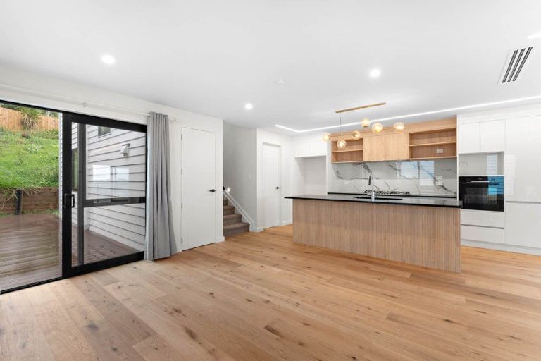 Photo of property in 16 Anehu Place, Greenhithe, Auckland, 0632