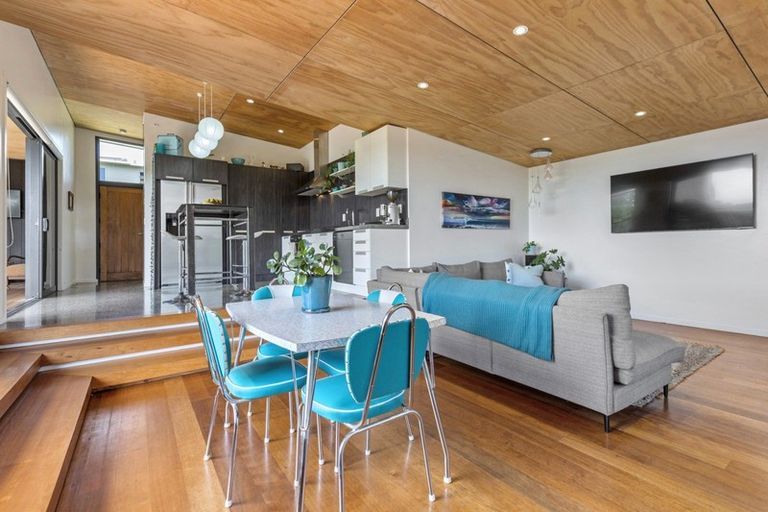 Photo of property in 21 Seabreeze Way, Raglan, 3225