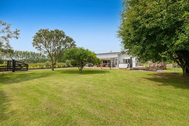 Photo of property in 2744 Kaipara Coast Highway, Glorit, Warkworth, 0984