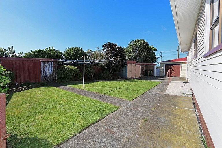 Photo of property in 55 Fox Street, Opunake, 4616