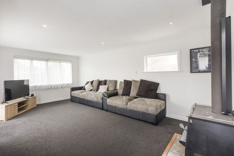 Photo of property in 10 Antrim Place, Hokowhitu, Palmerston North, 4410