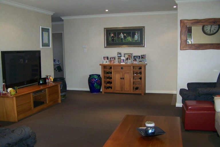 Photo of property in 26a Elliot Street, Howick, Auckland, 2014