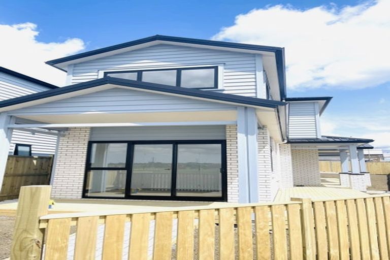 Photo of property in 46 Auranga Drive, Karaka, Papakura, 2113