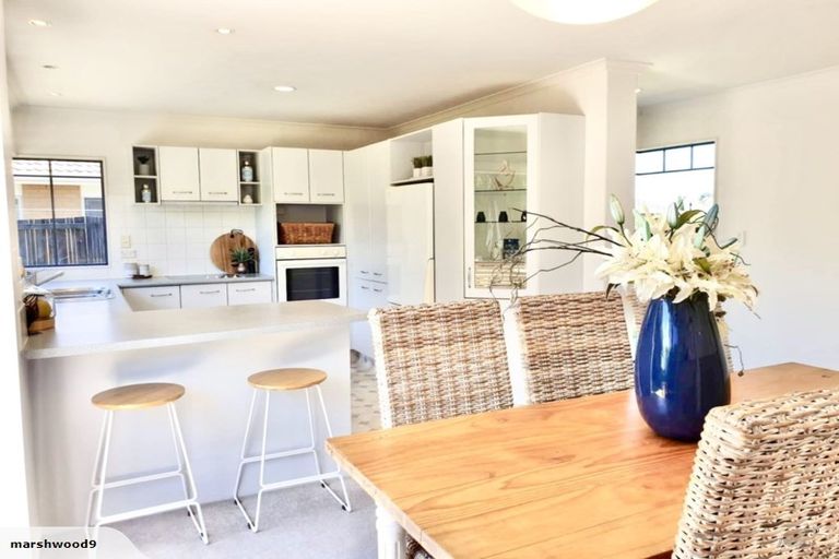 Photo of property in 9 Marshwood Place, Papamoa Beach, Papamoa, 3118
