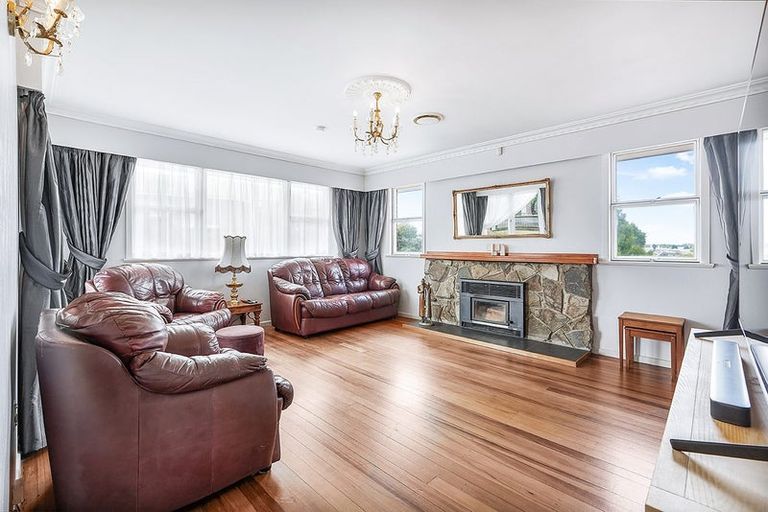 Photo of property in 107 Tuhikaramea Road, Dinsdale, Hamilton, 3204