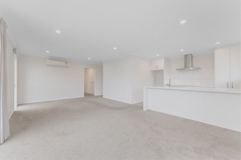 Photo of property in 68 Hinemoa Street, Levin, 5510