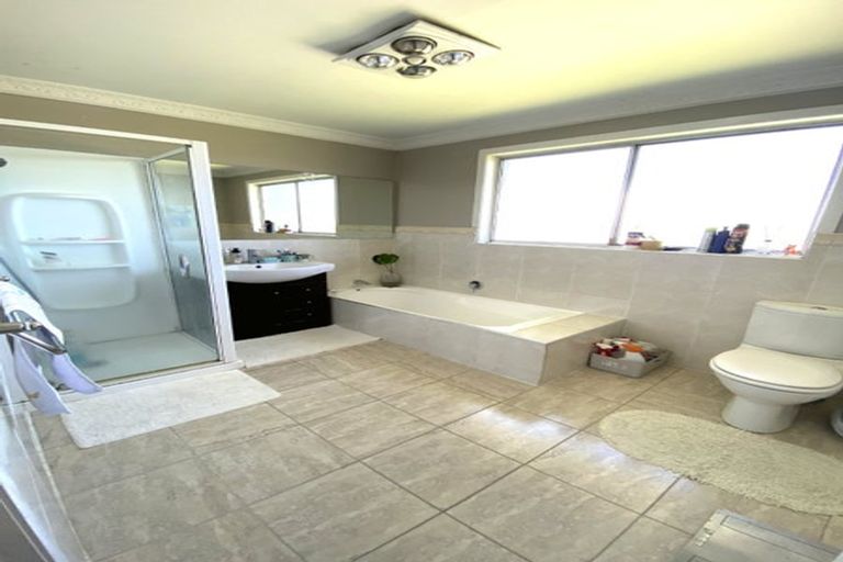 Photo of property in 87 Sycamore Drive, Sunnynook, Auckland, 0620