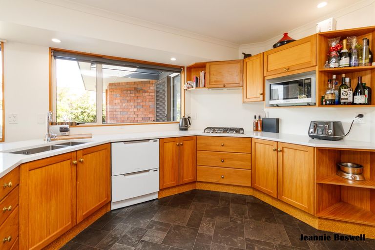 Photo of property in 76b Albert Street, Palmerston North, 4414