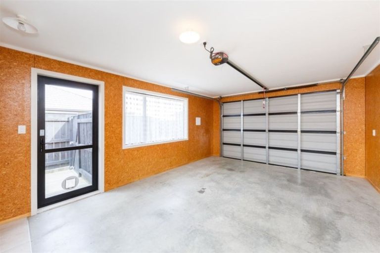 Photo of property in 85 Rosalie Terrace, Kelvin Grove, Palmerston North, 4414