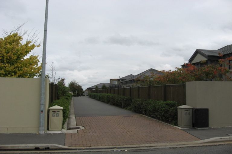 Photo of property in 68 Grassmere Street, Papanui, Christchurch, 8052